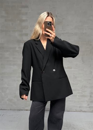 Amora blazer Sort Boii Studios